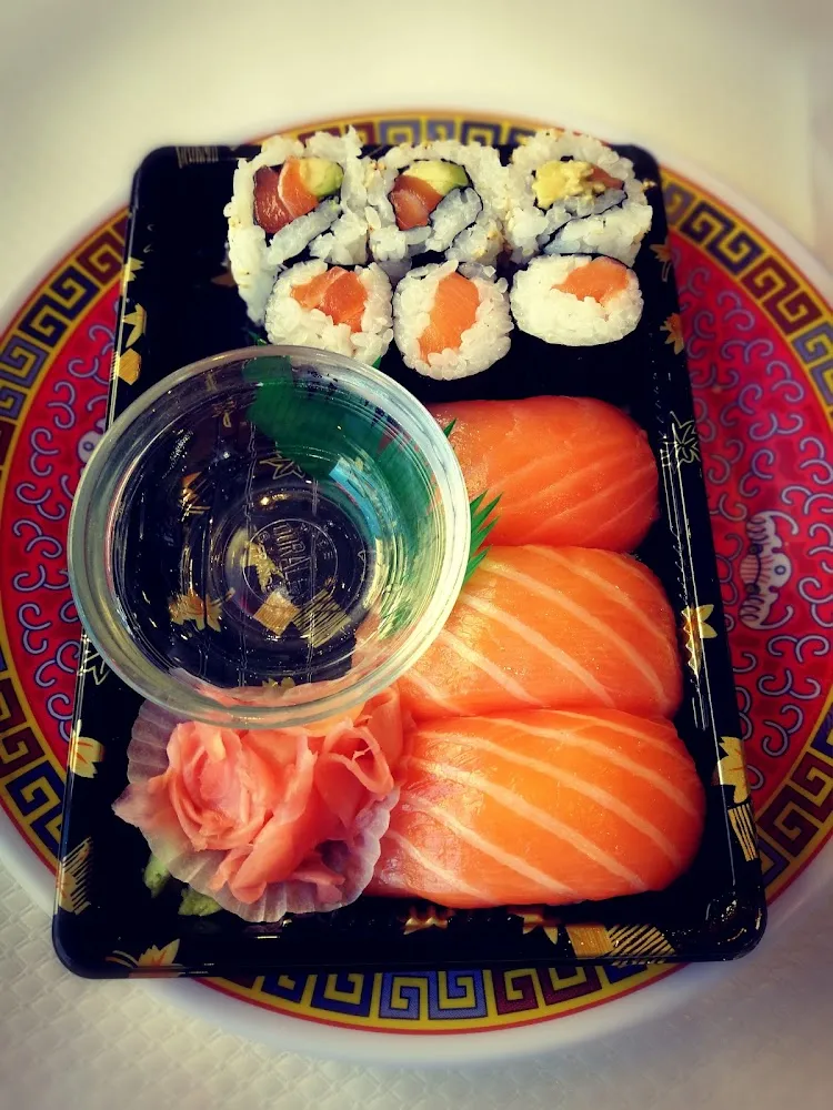 Sushi Saumon